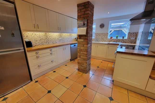 2, Blacksmith's Cottage, Norwich Road, Barham, Ipswich, Suffolk, IP6 photo 3