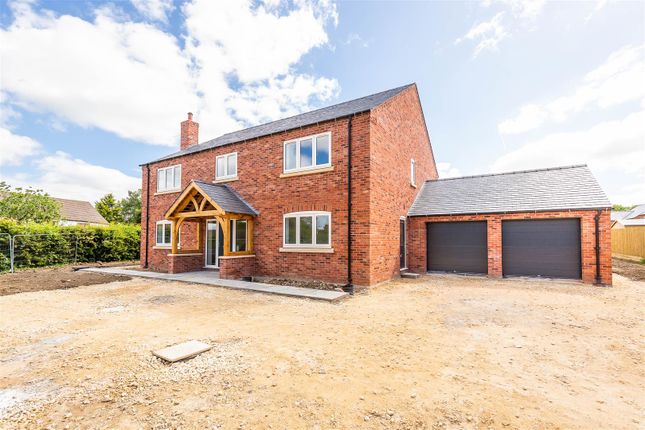 Thumbnail Detached house for sale in Fleets Road, Sturton By Stow, Lincoln