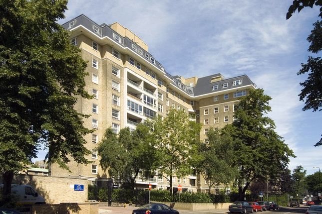 Flat to rent in Boydell Court, St Johns Wood Park, St John's Wood, London