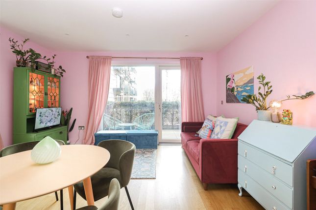7, Newell House, 3, Samara Drive, Southall photo 3
