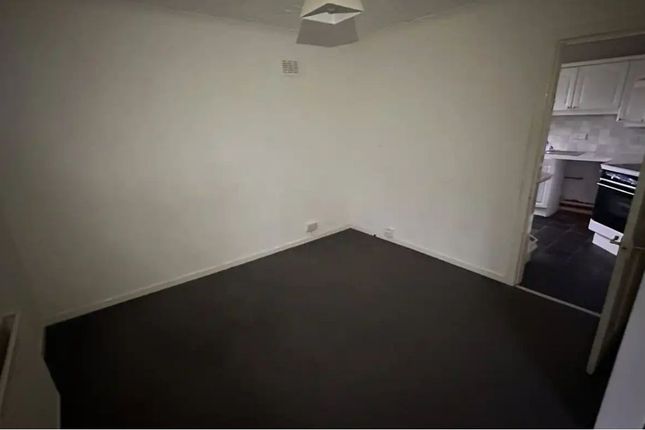 4E, MacEwan Place, Kilmarnock photo 5