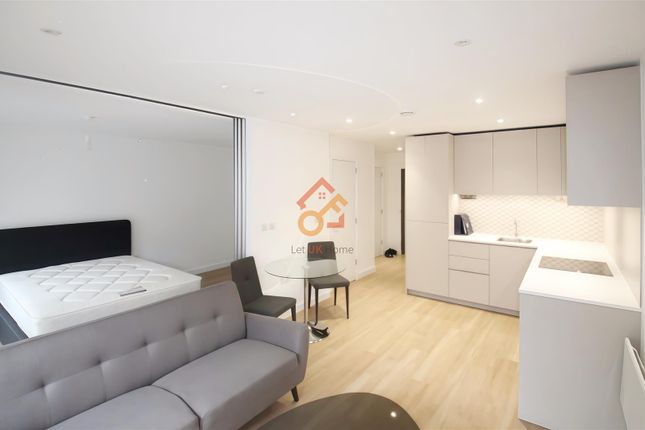 26 Aerodrome Road, London photo 2