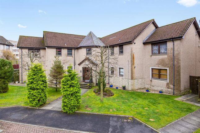 Flat for sale in 15 David Henderson Court, Dunfermline