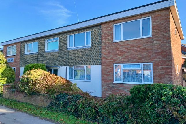 2 bed flat to rent in Harley Court, Church Road, Warsash SO31