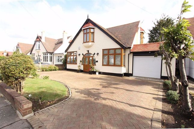 Image of 7 Westrow Gardens, Ilford, IG3 9NE