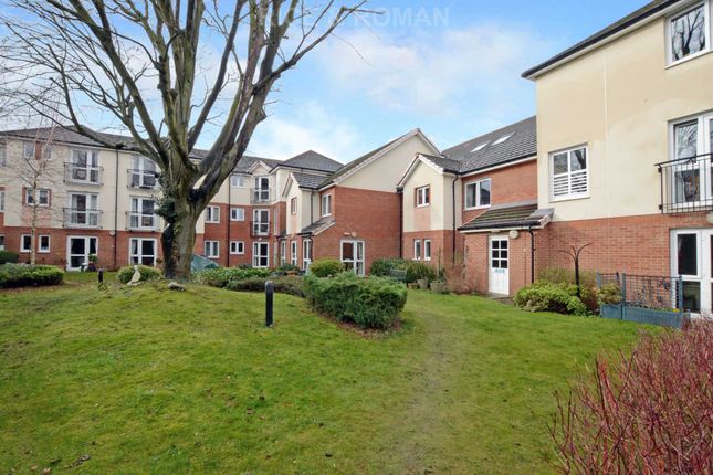 Flat for sale in Calverley Court, Ewell