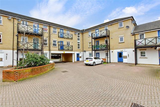 Flat for sale in Glandford Way, Chadwell Heath, Romford, Essex