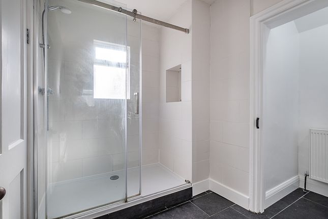 Atheldene Road, London photo 3