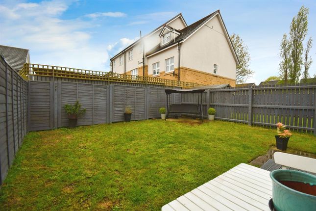 Semi-detached house for sale in Isleworth Close, Hull