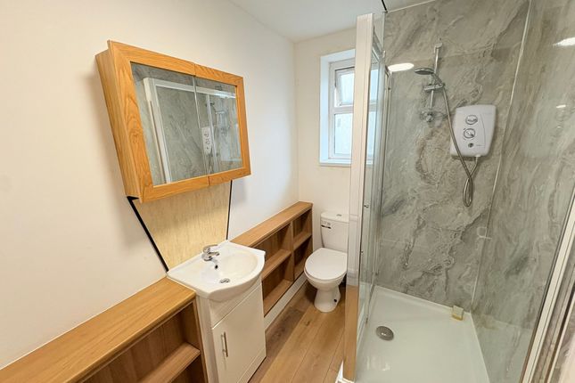 80 Vivian Road, Swansea photo 4