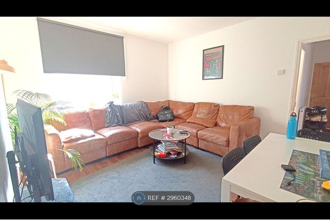 Flat, Farnley House Union Grove, London photo 3
