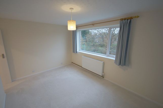 Flat to rent in Sutton Avenue, Coventry