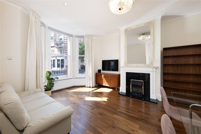 Flat 1, 39, Egerton Gardens, London photo 2