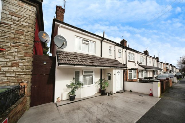 Semi-detached house for sale in Summerfield Road, Luton