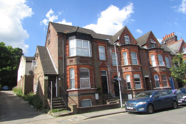 Thumbnail Flat for sale in Alpine Terrace, Stockwood Crescent, Luton, Bedfordshire