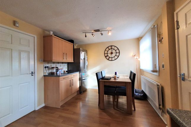 46, Ashford, Gateshead photo 3
