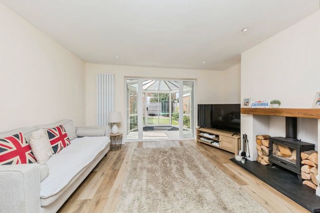 11, Ridley Close, Crewe photo 2