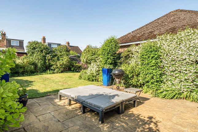 35, White Hart Close, Buckinghamshire photo 4