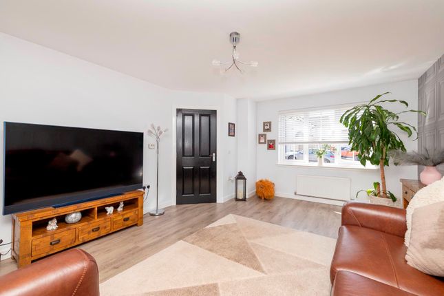 23 East Cults Court, Heartlands photo 4