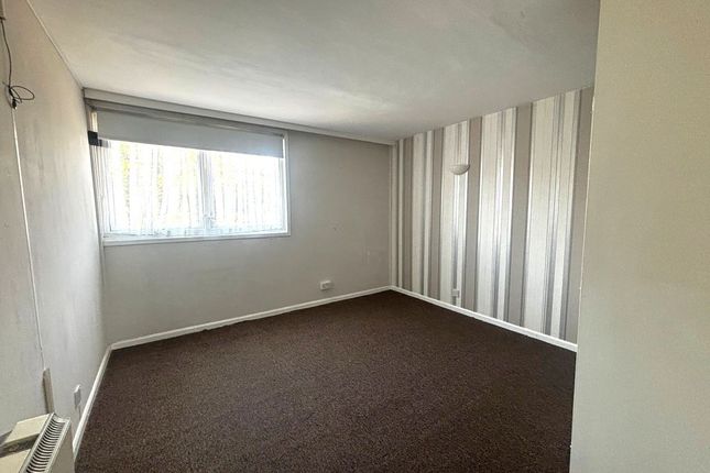 13, Williams Close, Gosport photo 5
