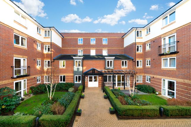Flat 4, Middlemarch Lodge, Rickmansworth photo 4