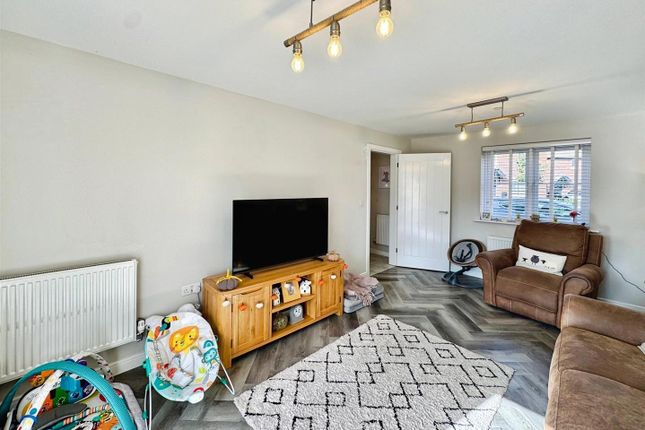 53, Sir Bartholomew Grove, Caldicot photo 3