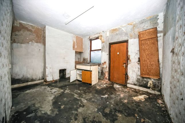 52, Victoria Road, Wigan photo 4