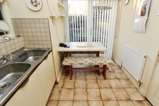 29, Smithfield Avenue, Trowell photo 3