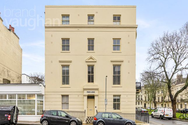 Studio house on Flat 4, 1, Powis Square, Brighton, £160,000