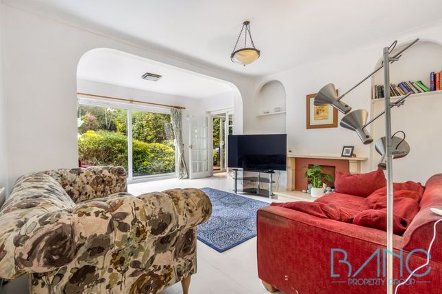 87, King James Avenue, Cuffley photo 3