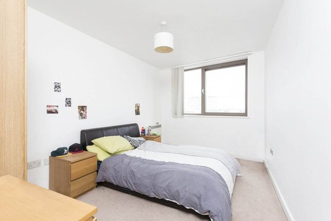 Thumbnail Flat to rent in Spencer Way, Shadwell, London