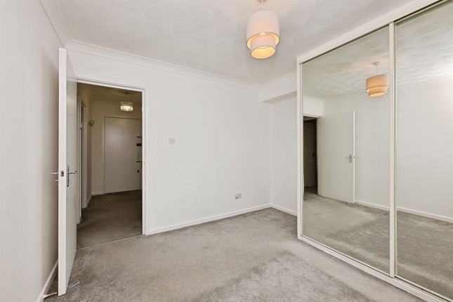 Flat 10, Hyde Court, Parkside, WALTHAM CROSS photo 4