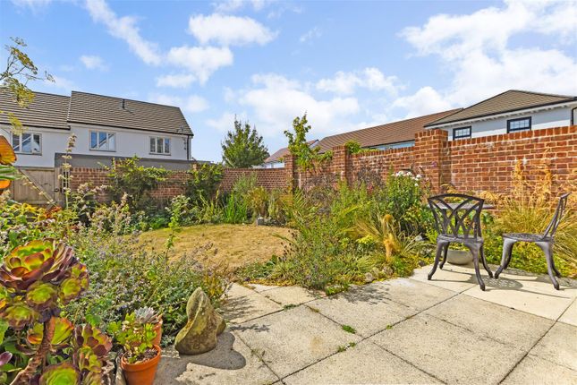 1, Willow Drive, Cullompton photo 2