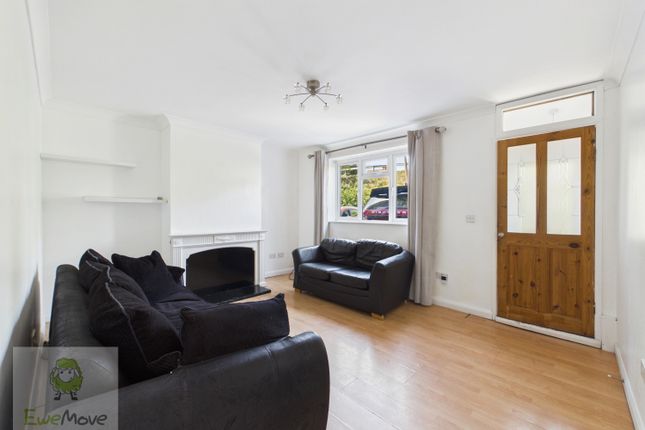 71, CUXTON ROAD, Rochester photo 3
