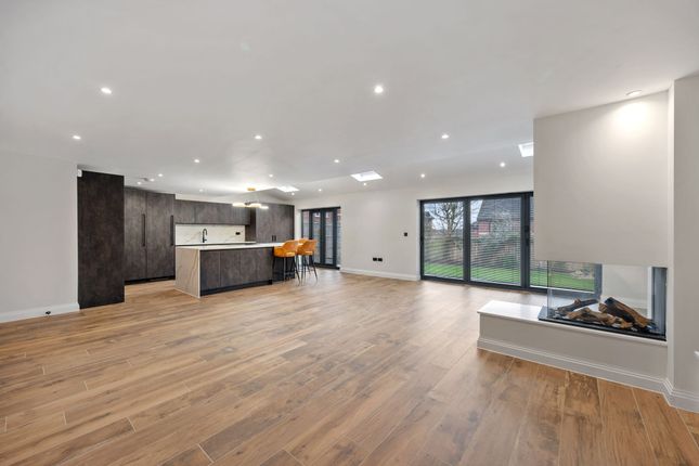 1 Poynt Chase, Manchester photo 2
