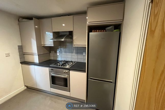 Apartment  Carpathian Court, Spencer Street Jewellery Quarter, Birmingham photo 2