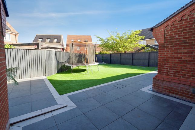 35, Kingsbrook Chase, Rotherham photo 4