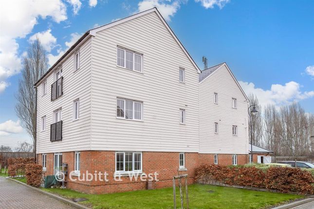 2-bed flat on 58, Priors Orchard, Southbourne, £235,000