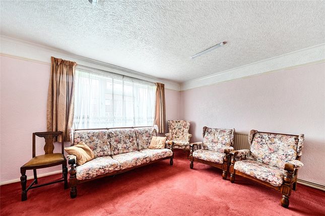 Brow Crescent, Orpington photo 2