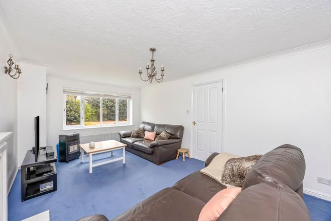 11 The Sycamores, Hassocks photo 2
