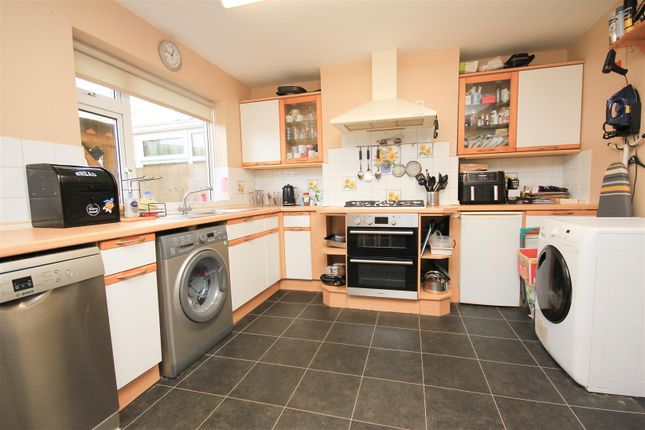 116, Kingsway, Wellingborough photo 3