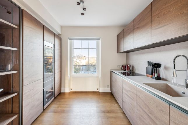 Flat to rent in Onslow Square, South Kensington, London