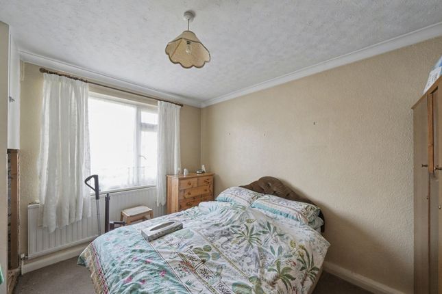 247A, Shakespeare Avenue, Hayes photo 4