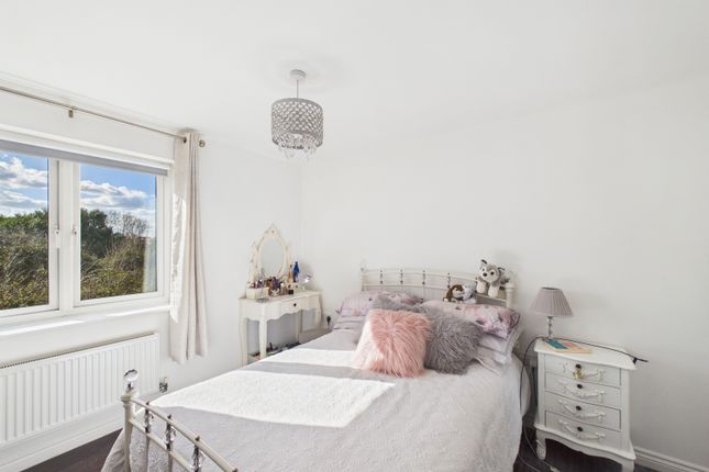 Flat 4, 6 Sable Close, Southampton photo 4