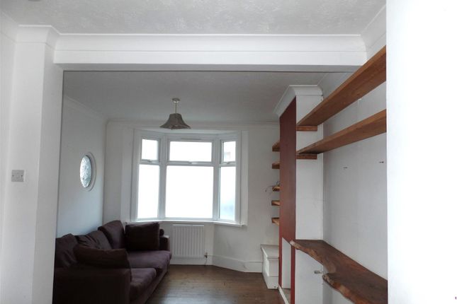 Thumbnail Property to rent in Carlyle Street, Brighton