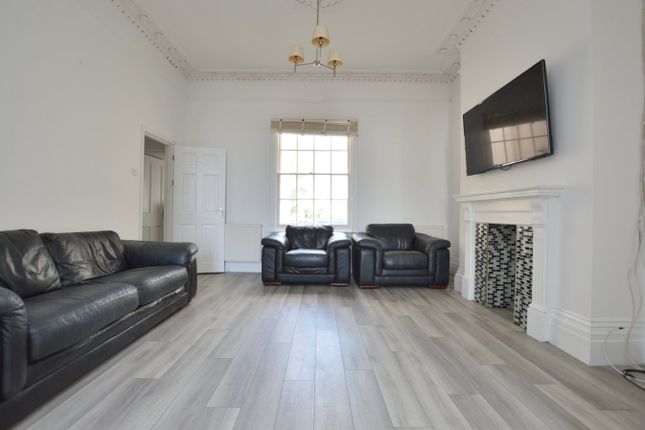 Flat 2, 57, Portland Street, Cheltenham photo 4