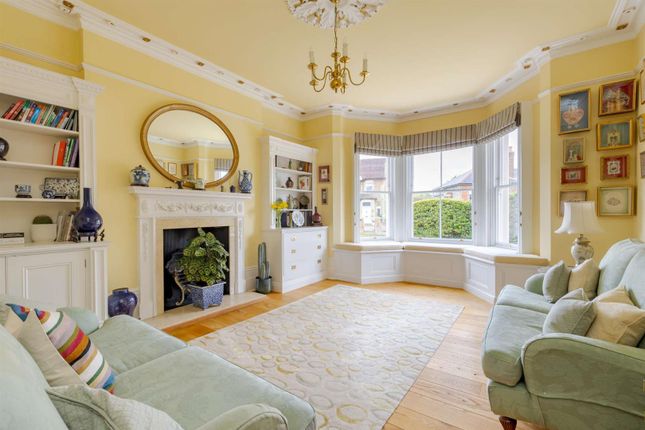 Warden Lodge, 19 Austen Road, Guildford photo 3
