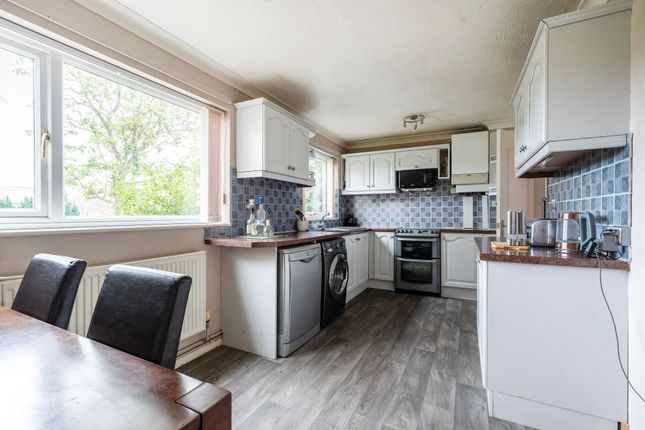 6 Royal Thames Road, Great Yarmouth photo 4