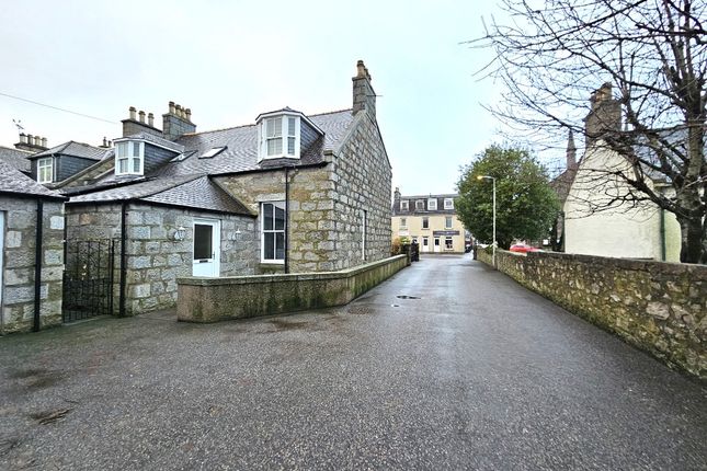Detached house to rent in High Street, Inverurie, Aberdeenshire