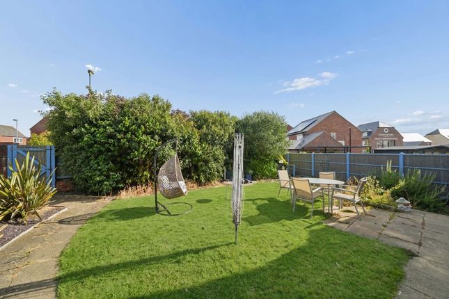 7 Izzard Road, Bicester photo 4